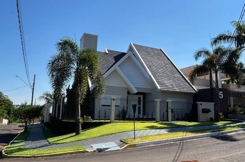 Casa Maravilhosa 198,63 m² - Lot. Ilha Verde
