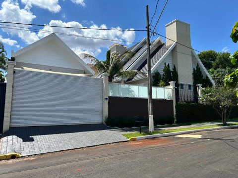 Casa Maravilhosa 198,63 m² - Lot. Ilha Verde