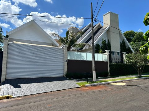 Casa Maravilhosa 198,63 m² - Lot. Ilha Verde