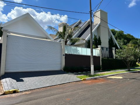 Casa Maravilhosa 198,63 m² - Lot. Ilha Verde