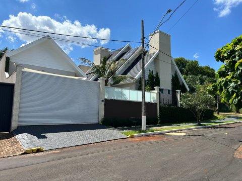 Casa Maravilhosa 198,63 m² - Lot. Ilha Verde