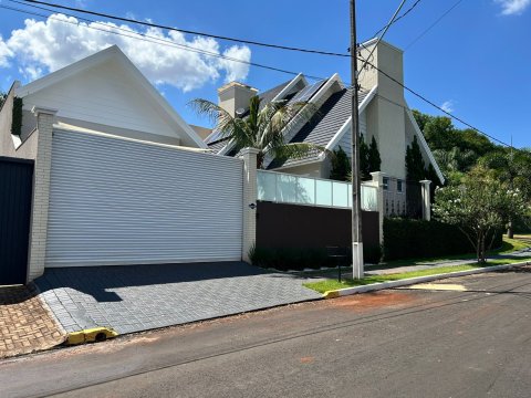 Casa Maravilhosa 198,63 m² - Lot. Ilha Verde