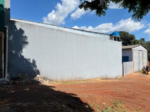 Sala Comercial 232 m² + Barracão 230 m² - Centro