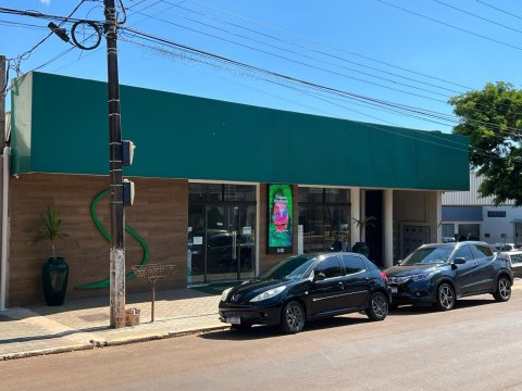Sala Comercial 232 m² + Barracão 230 m² - Centro