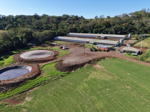 Área Rural/Granja Suínos Crechário 20.700 m² - Quatro Pontes