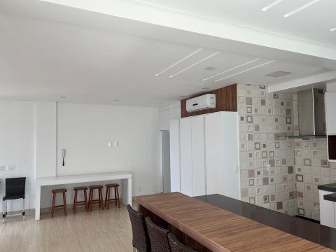 Apartamento Duplex Cobertura 270 m² - Centro