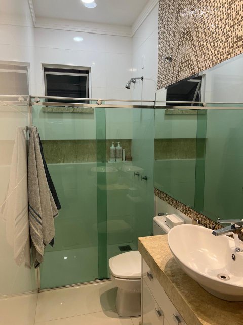 Casa Maravilhosa 198,63 m² - Lot. Ilha Verde