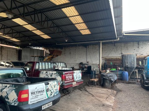 Barracão 700 m² - Centro