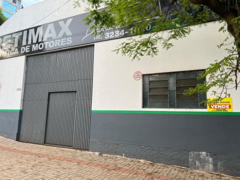 Barracão 700 m² - Centro