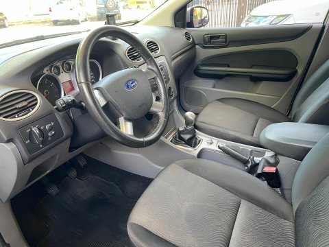 FORD FOCUS SE HATCH 1.6