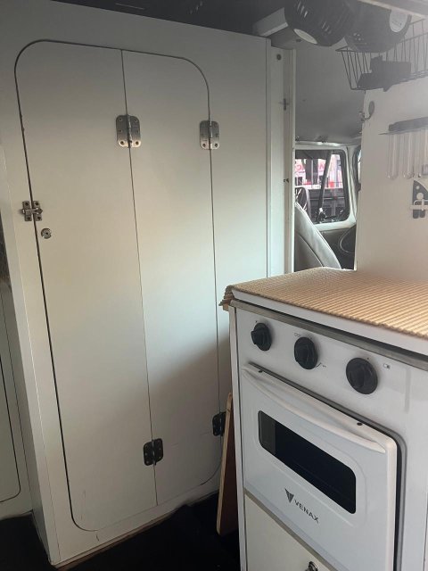 VOLKSWAGEN KOMBI MOTOR-HOME 1.4