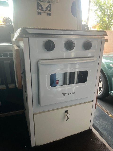 VOLKSWAGEN KOMBI MOTOR-HOME 1.4