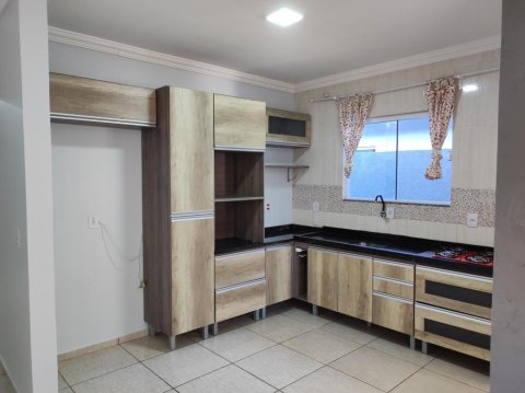 Casa à Venda no Bairro Ana Paula