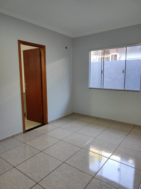 Casa à Venda no Bairro Ana Paula