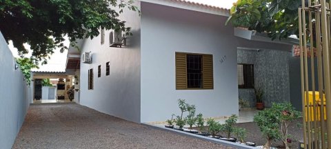 Casa à Venda no Centro com 4 Quartos