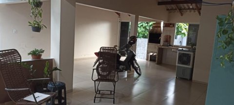 Casa à Venda no Centro com 4 Quartos