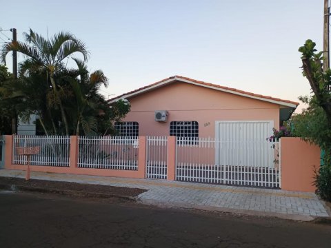 Casa à Venda no Loteamento Frankfurt