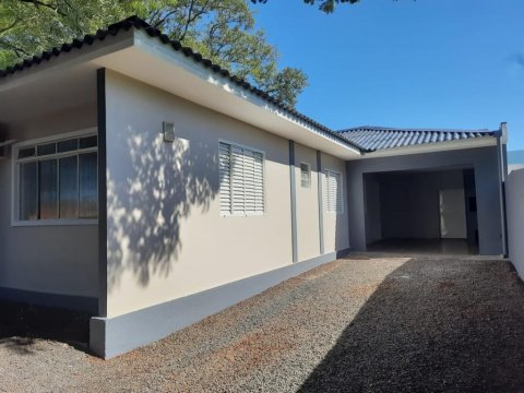 Casa de Esquina no Centro