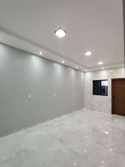Casa Nova à Venda Próximo à Assemar