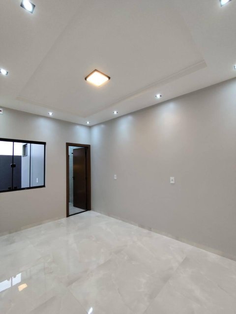 Casa Nova à Venda Próximo à Assemar