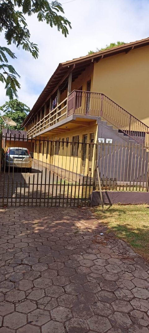 Prédio Residencial/Comercial Próximo à Unioeste