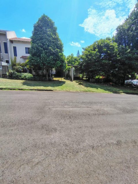 Sobrado à Venda no Bairro Ana Paula