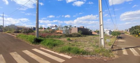 Terreno de Esquina à Venda no Loteamento Cataratas
