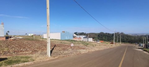 Terreno de Meio Localizado no Loteamento Cataratas