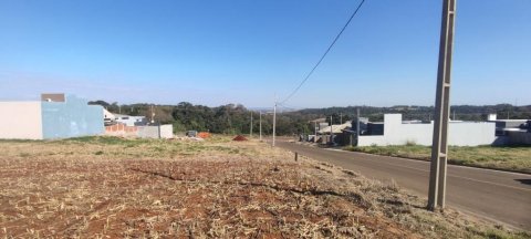 Terreno de Meio Localizado no Loteamento Cataratas
