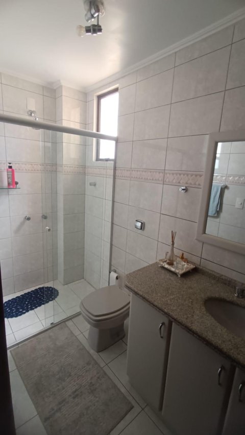 Apartamento - Rua Rio de Janeiro, 1060, esquina com a Rua Independência