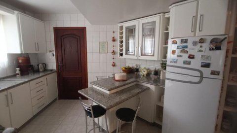 Apartamento - Rua Rio de Janeiro, 1060, esquina com a Rua Independência