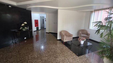 Apartamento - Rua Rio de Janeiro, 1060, esquina com a Rua Independência