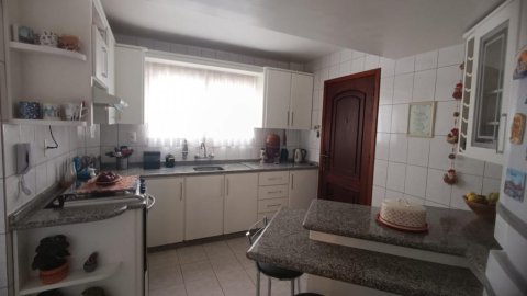 Apartamento - Rua Rio de Janeiro, 1060, esquina com a Rua Independência
