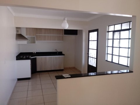 Casa - Rua Maranhão esquina com a 12 de Outubro, 248