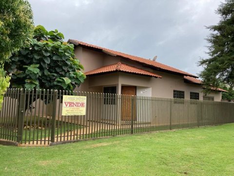 Casa - Rua Sergipe 2212 - Avenidas