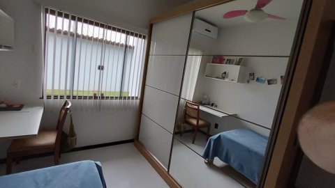 Casa - Rua Rogério Valter Grum, 914