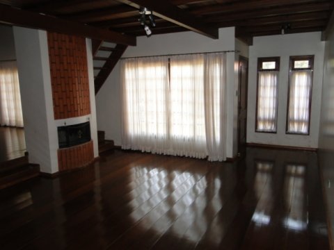 Casa - Rua Paraná, 152