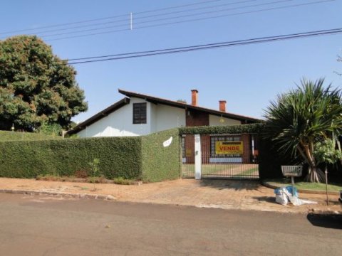 Casa - Rua Paraná, 152