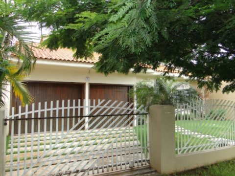 Casa - Rua José Bonifácio, 663