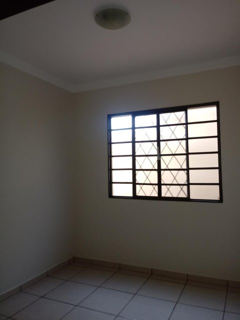Casa - Rua Maranhão esquina com a 12 de Outubro, 248