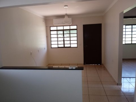 Casa - Rua Maranhão esquina com a 12 de Outubro, 248