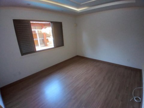 Casa - Rua Gernot Reuter, 582