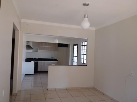 Casa - Rua Maranhão esquina com a 12 de Outubro, 248