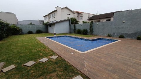 Casa - Rua Rogério Valter Grum, 914