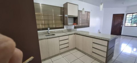 Casa - Rua Sergipe 2212 - Avenidas