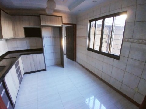 Casa - Rua Gernot Reuter, 582