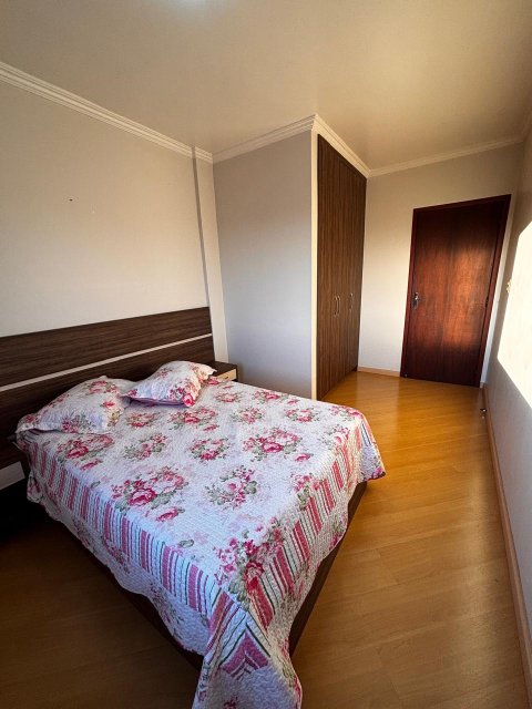 Apartamento - Rua Rio de Janeiro, 1060, esquina com a Rua Independência