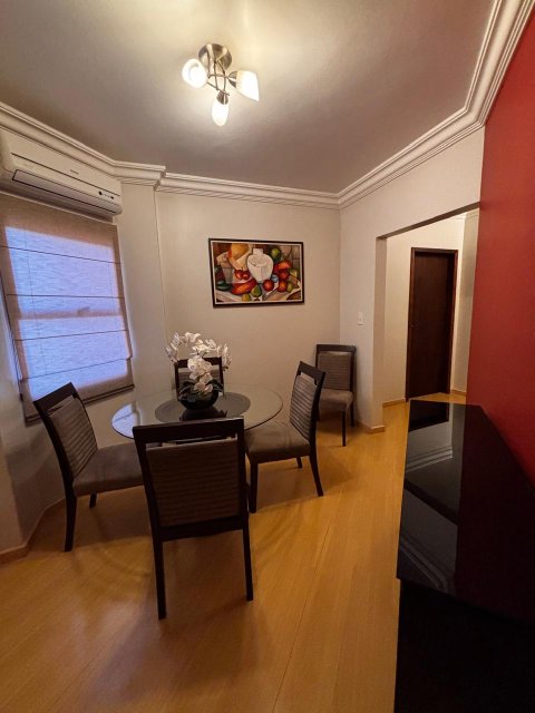 Apartamento - Rua Rio de Janeiro, 1060, esquina com a Rua Independência